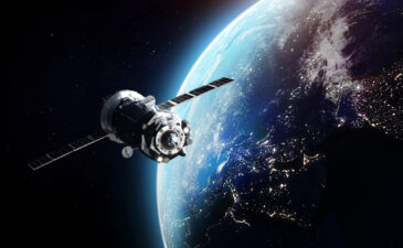 電磁界解析による衛星アンテナの最適設計